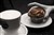 Kaffe, cupcake och Beccis hand_NY_seoia_cupcake färg_ficklampa_linsskärpning_6987.jpg